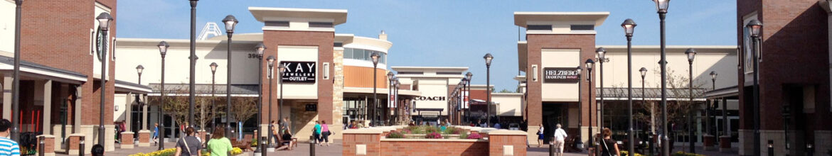 Twin Cities Premium Outlet Mall